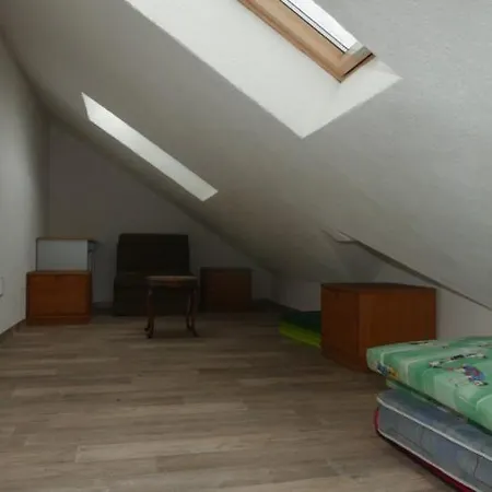 Aktywna 스타레 야분키